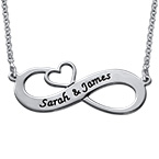 カットアウトのハート付き刻印インフィニティネックレス